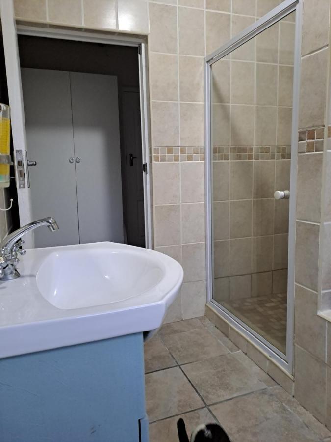 Milky Way Executive Suite Sandbaai Екстериор снимка